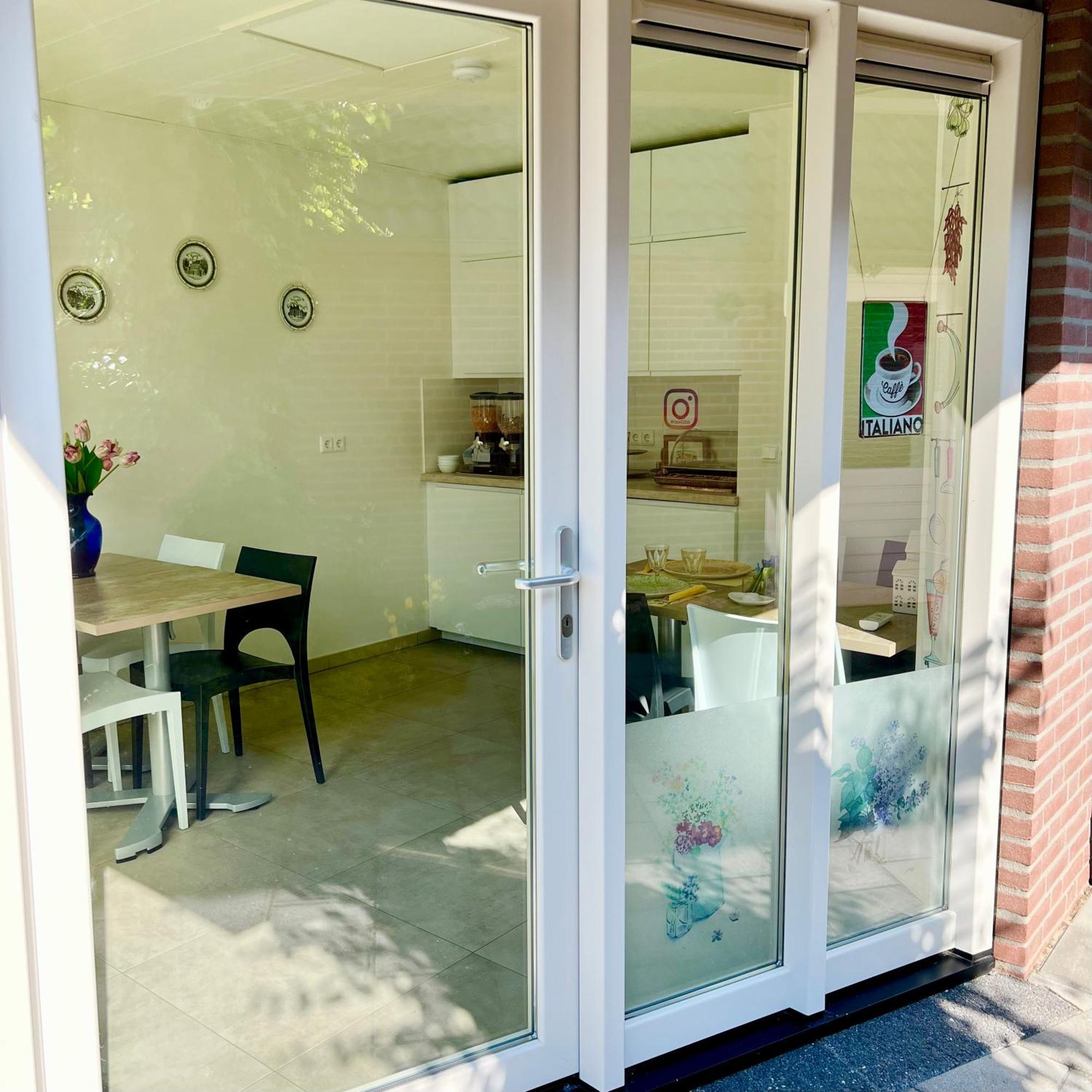 Rooi Bij De Knoptoren B&B Sint-Oedenrode Eksteriør bilde